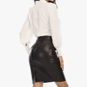 Elegant Black Faux Leather Pencil Skirt